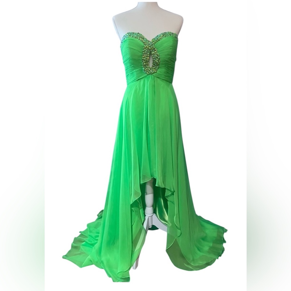 Sherri Hill